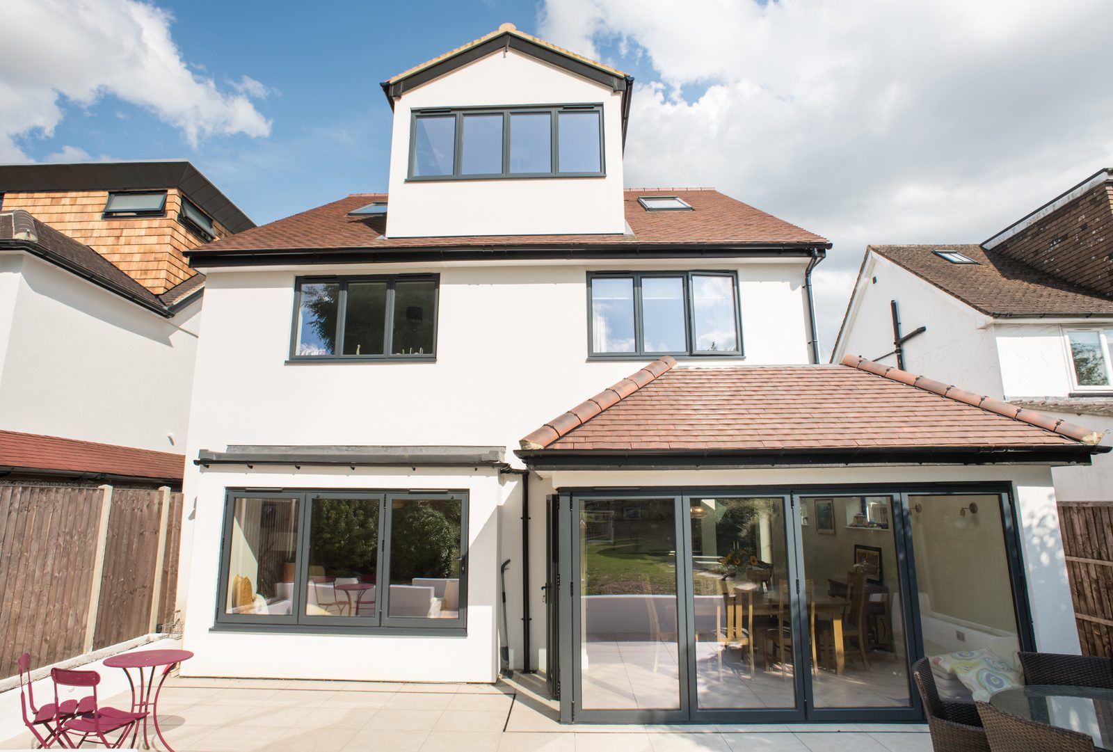 Large-scale extension and full house renovation in St Albans