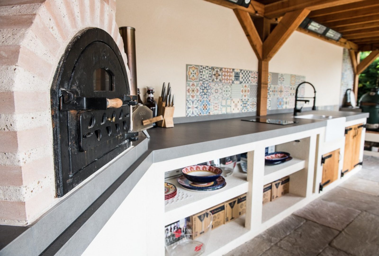 Outdoor kitchen, Bovingdon